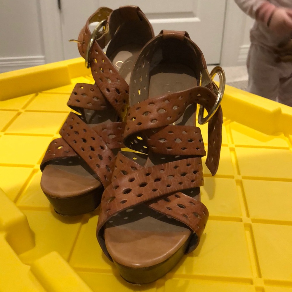 Jessica Simpson heels